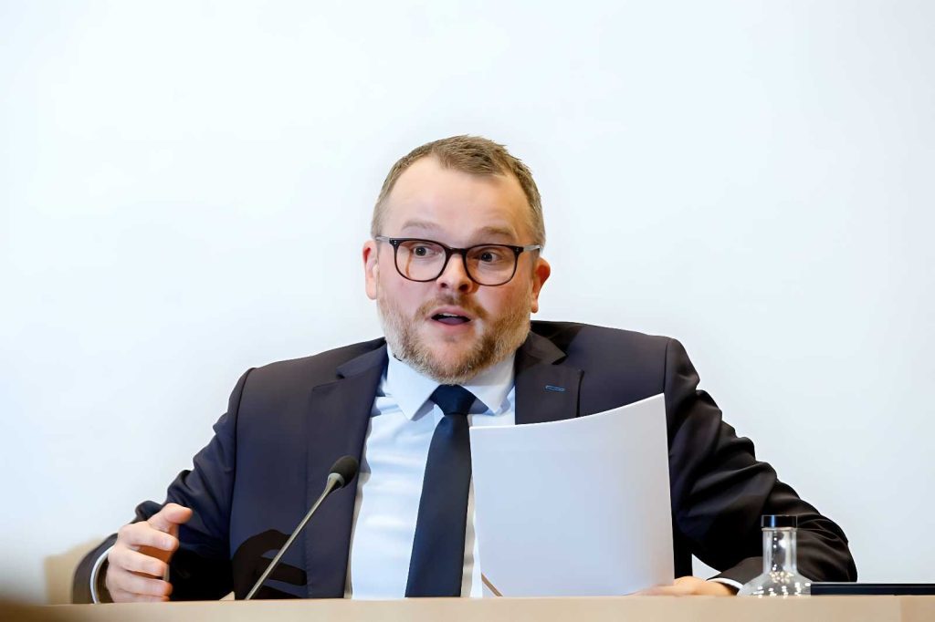 Belgio contro corrente: il ministro Bihet esclude il ripristino dei legami energetici con la Russia e spinge per più nucleare