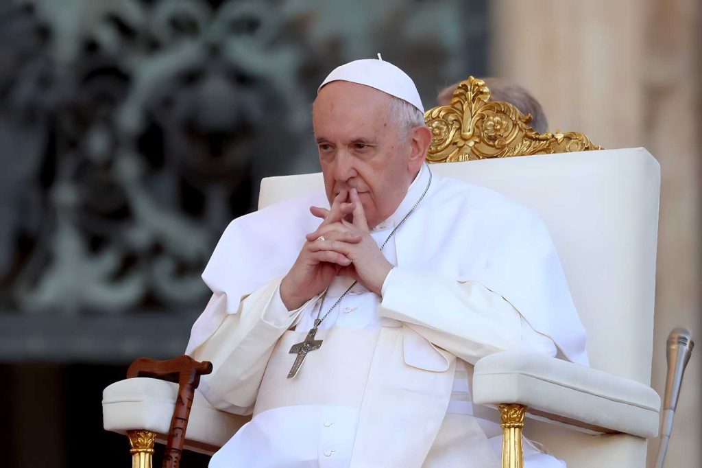 Papa Francesco e la crisi climatica: l’eredità morale ignorata nell’era di Trump e populismo