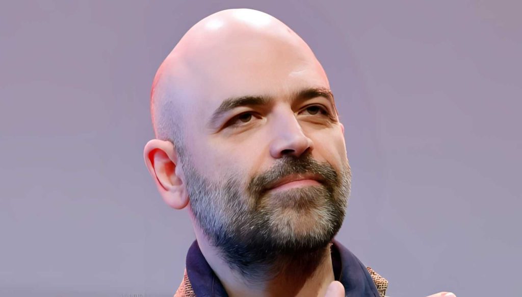 Lutto per Roberto Saviano: addio alla zia Silvana, figura fondamentale nella sua vita