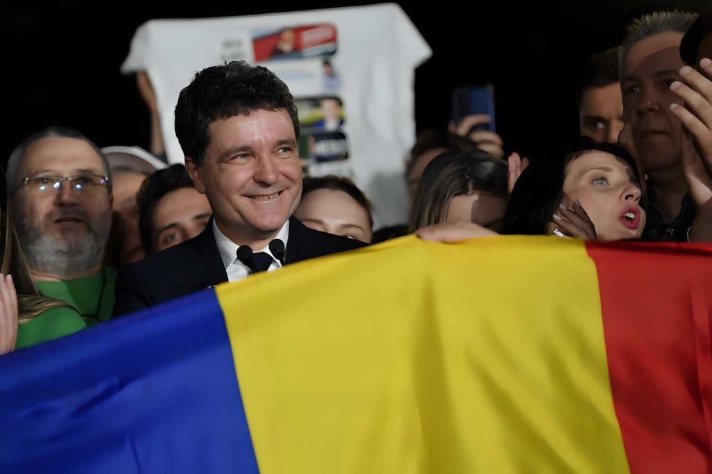 Elezioni Romania: la vittoria a sorpresa di Nicușor Dan scuote il populismo di destra