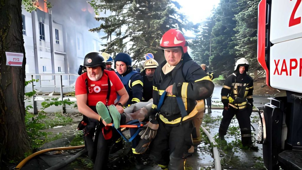 Zelensky denuncia attacco a Kharkiv: «Terrorismo russo, la guerra non è un gioco»