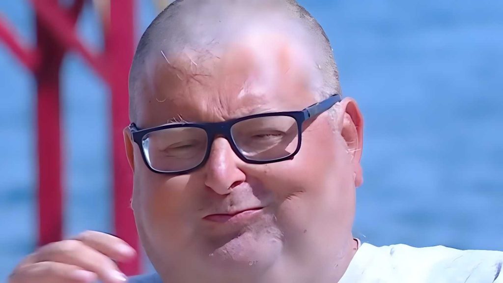 Isola dei Famosi 2025: Loredana Cannata prima salvata, mentre Mario Adinolfi si rasato per una bistecca