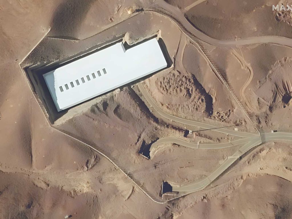 Guerra nucleare latente: il coinvolgimento di Trump negli attacchi ai siti iraniani e il rischio di escalation