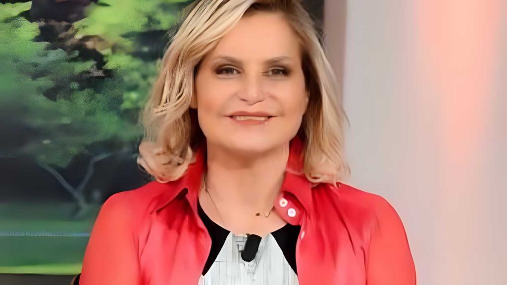 Simona Ventura: la storia dell’adozione di sua figlia Caterina, da parente a madre