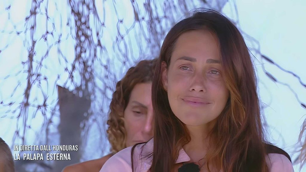 L’Isola dei Famosi: finale ricca di sorprese, Teresanna Pugliese eliminata