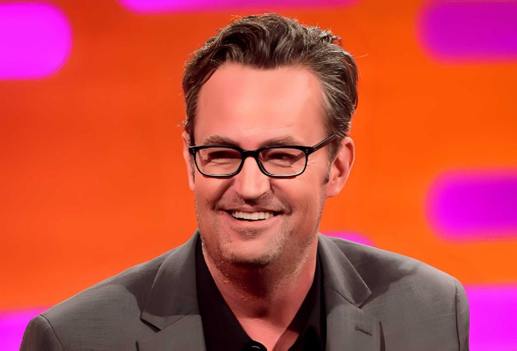 Caso Matthew Perry: il medico si dichiara colpevole, rischio 40 anni di carcere