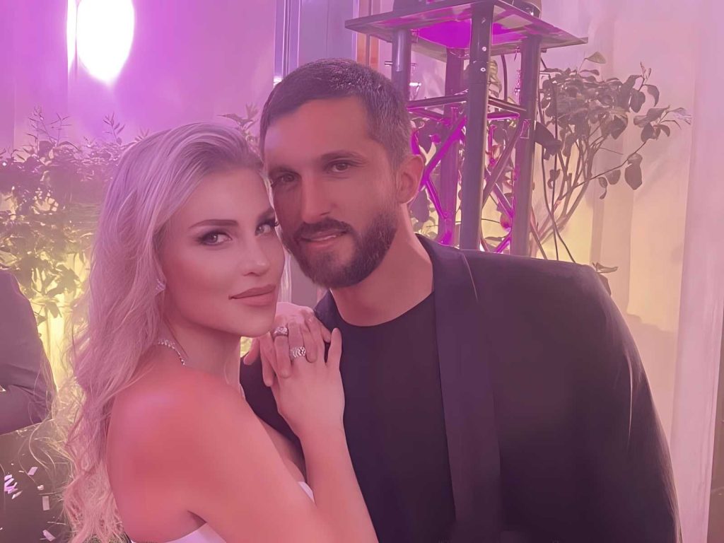 Amore e paparazzi: Barbara Berlusconi e Lorenzo Guerrieri in Sardegna